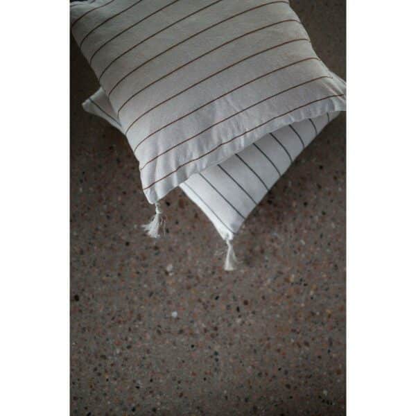 Lucas putetrekk 45x45 svart