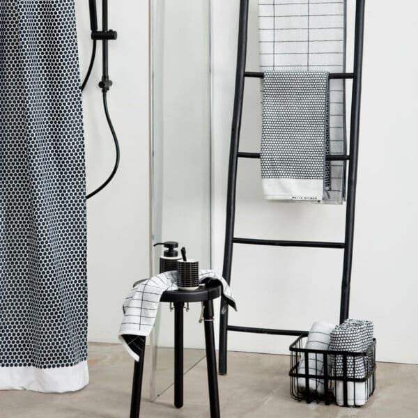 Grid towel 50x100cm Black/Off-White - Bilde 3