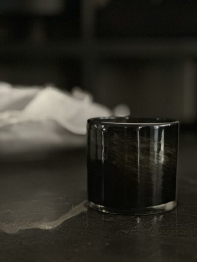 Duftlys Ella - Liquorice & Sandalwood