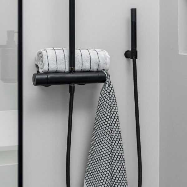 Grid bath mat 50x80cm Black/Off-White - Bilde 2