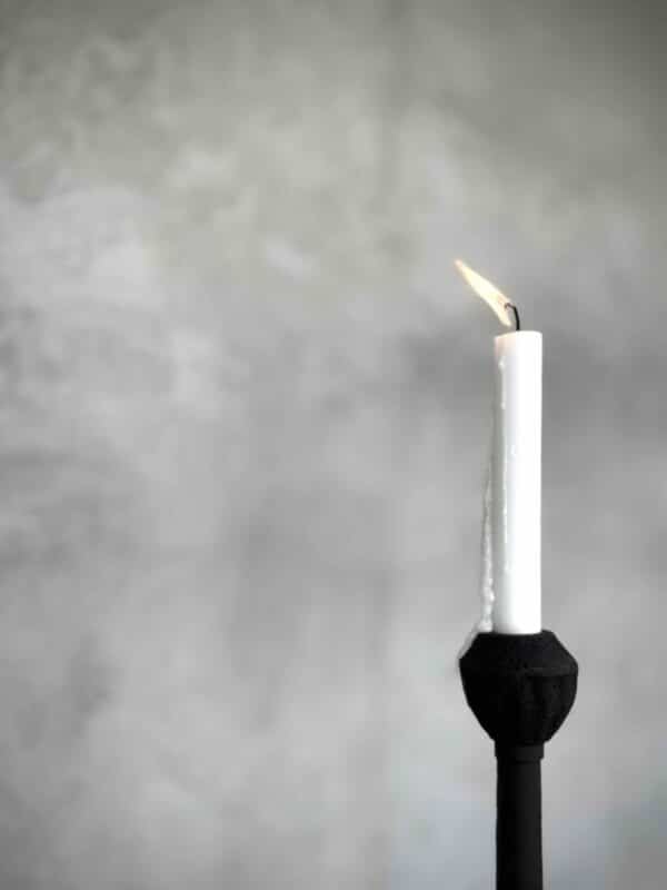 Lotus antikk lysestake i jern - Bilde 2