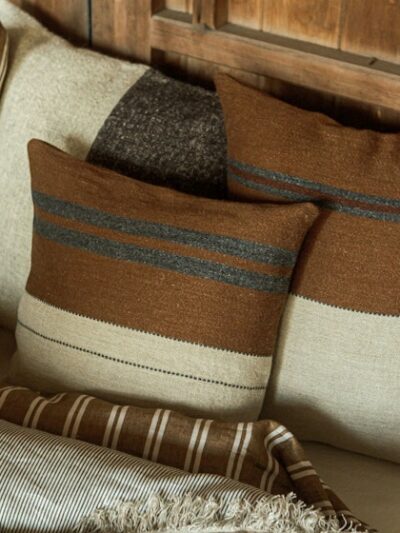 The Highland Stripe putetrekk 63x63cm smoke