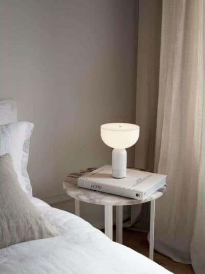 Kizu portable, hvit marmor oppladbar led